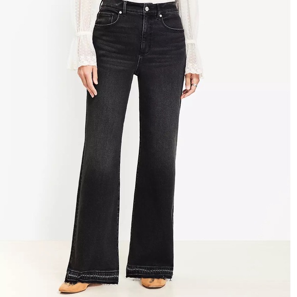 LOFT Unpicked Hem High Rise Wide Leg Jeans in Washed Black Size 4 - Picture 2 of 9